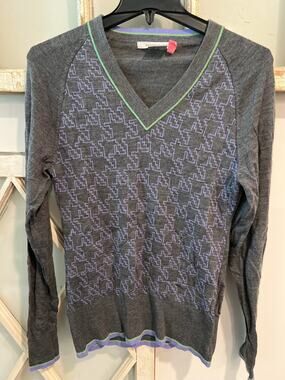 Nike Golf size small women’s sweater